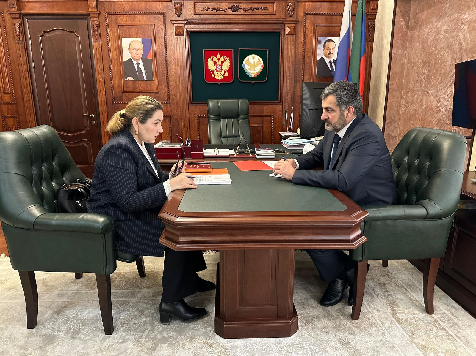 Гаджи Султанов провел встречу с депутатом Народного Собрания РД Узлипат Гасановой